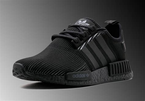 adidas nmd all black men.